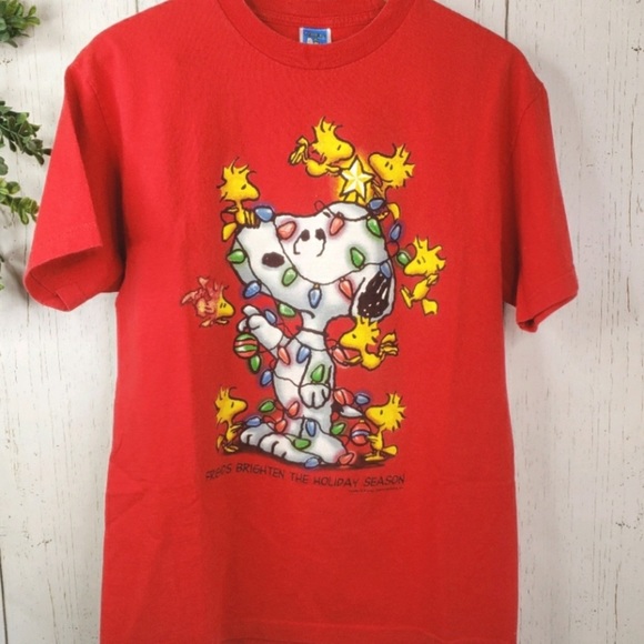 Peanuts Tops - Peanuts Snoopy Woodstock Christmas lights vintage stitch red T-shirt